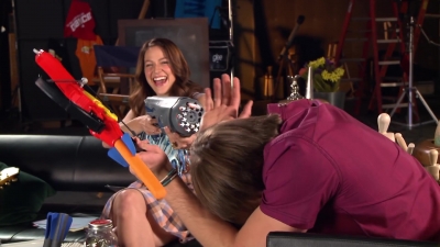 GLEE___FOX_Lounge__Melissa___Blake_168.jpg