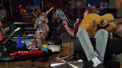 GLEE___FOX_Lounge__Melissa___Blake_224.jpg