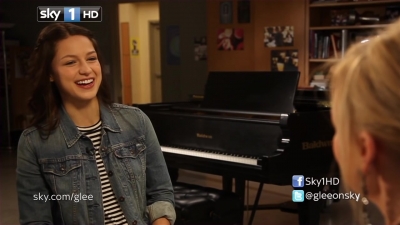 I_Heart_Glee_-_Melissa_Benoist_Interview_016.jpg