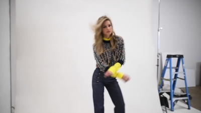 MARIE_CLAIRE_INDONESIA__BEHIND_THE_SCENE_PHOTOSHOOT_WITH_MELISSA_BENOIST_0650.jpg