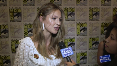 Melissa_Benoist_Reveals_How_Supergirl_Deals_With_Heartbreak_at_Comic-Con21_131.jpg