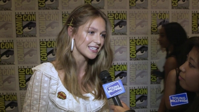 Melissa_Benoist_Reveals_How_Supergirl_Deals_With_Heartbreak_at_Comic-Con21_132.jpg