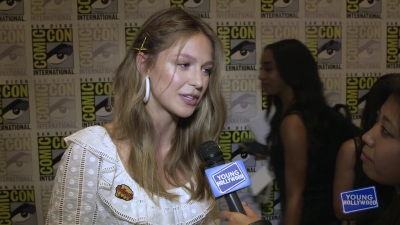 Melissa_Benoist_Reveals_How_Supergirl_Deals_With_Heartbreak_at_Comic-Con21_133.jpg