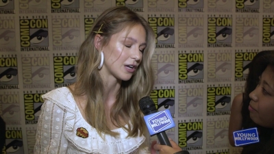 Melissa_Benoist_Reveals_How_Supergirl_Deals_With_Heartbreak_at_Comic-Con21_139.jpg