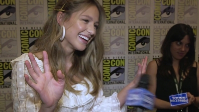 Melissa_Benoist_Reveals_How_Supergirl_Deals_With_Heartbreak_at_Comic-Con21_210.jpg