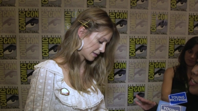 Melissa_Benoist_Reveals_How_Supergirl_Deals_With_Heartbreak_at_Comic-Con21_341.jpg