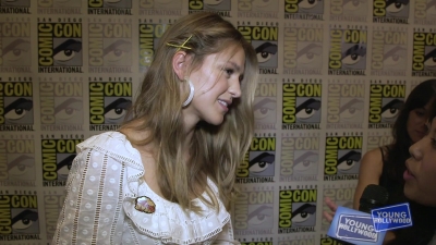 Melissa_Benoist_Reveals_How_Supergirl_Deals_With_Heartbreak_at_Comic-Con21_343.jpg