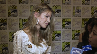 Melissa_Benoist_Reveals_How_Supergirl_Deals_With_Heartbreak_at_Comic-Con21_352.jpg