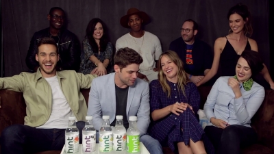 Supergirl_Cast_Interview_2B_Singing21___Comic-Con_2017___TVLine_041.jpg