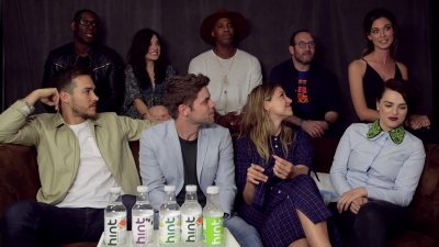 Supergirl_Cast_Interview_2B_Singing21___Comic-Con_2017___TVLine_122.jpg