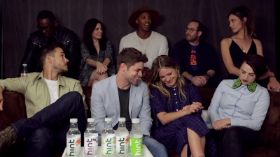 Supergirl_Cast_Interview_2B_Singing21___Comic-Con_2017___TVLine_414.jpg