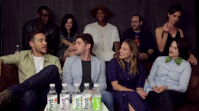 Supergirl_Cast_Interview_2B_Singing21___Comic-Con_2017___TVLine_465.jpg