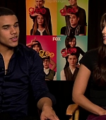 Imagem=Glee_-_Interview_with_Jacob_Artist_and_Melissa_Benoist_330.jpg
Tamanho=254KB
Dimensão=1280x720
Data Envio=13 Dez, 2018 Glee_-_Interview_with_Jacob_Artist_and_Melissa_Benoist_330.jpg