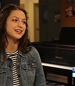 I_Heart_Glee_-_Melissa_Benoist_Interview_079.jpg