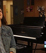 I_Heart_Glee_-_Melissa_Benoist_Interview_188.jpg