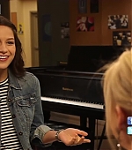 I_Heart_Glee_-_Melissa_Benoist_Interview_232.jpg