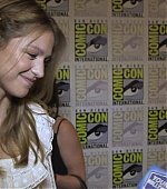Melissa_Benoist_Reveals_How_Supergirl_Deals_With_Heartbreak_at_Comic-Con21_026.jpg