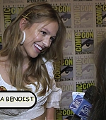 Melissa_Benoist_Reveals_How_Supergirl_Deals_With_Heartbreak_at_Comic-Con21_045.jpg