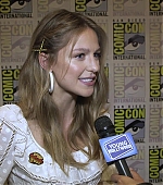 Melissa_Benoist_Reveals_How_Supergirl_Deals_With_Heartbreak_at_Comic-Con21_084.jpg