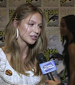 Melissa_Benoist_Reveals_How_Supergirl_Deals_With_Heartbreak_at_Comic-Con21_133.jpg