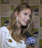 Melissa_Benoist_Reveals_How_Supergirl_Deals_With_Heartbreak_at_Comic-Con21_178.jpg