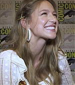 Melissa_Benoist_Reveals_How_Supergirl_Deals_With_Heartbreak_at_Comic-Con21_261.jpg