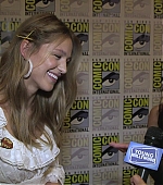 Melissa_Benoist_Reveals_How_Supergirl_Deals_With_Heartbreak_at_Comic-Con21_297.jpg