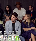 Imagem=Supergirl_Cast_Interview_2B_Singing21___Comic-Con_2017___TVLine_359.jpg
Tamanho=636KB
Dimensão=1920x1080
Data Envio=26 Out, 2018 Supergirl_Cast_Interview_2B_Singing21___Comic-Con_2017___TVLine_359.jpg