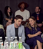 Imagem=Supergirl_Cast_Interview_2B_Singing21___Comic-Con_2017___TVLine_412.jpg
Tamanho=610KB
Dimensão=1920x1080
Data Envio=26 Out, 2018 Supergirl_Cast_Interview_2B_Singing21___Comic-Con_2017___TVLine_412.jpg