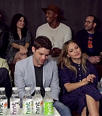 Imagem=Supergirl_Cast_Interview_2B_Singing21___Comic-Con_2017___TVLine_419.jpg
Tamanho=631KB
Dimensão=1920x1080
Data Envio=26 Out, 2018 Supergirl_Cast_Interview_2B_Singing21___Comic-Con_2017___TVLine_419.jpg
