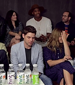 Imagem=Supergirl_Cast_Interview_2B_Singing21___Comic-Con_2017___TVLine_436.jpg
Tamanho=631KB
Dimensão=1920x1080
Data Envio=26 Out, 2018 Supergirl_Cast_Interview_2B_Singing21___Comic-Con_2017___TVLine_436.jpg