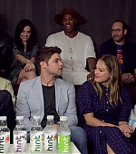 Imagem=Supergirl_Cast_Interview_2B_Singing21___Comic-Con_2017___TVLine_464.jpg
Tamanho=614KB
Dimensão=1920x1080
Data Envio=26 Out, 2018 Supergirl_Cast_Interview_2B_Singing21___Comic-Con_2017___TVLine_464.jpg