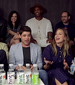 Imagem=Supergirl_Cast_Interview_2B_Singing21___Comic-Con_2017___TVLine_471.jpg
Tamanho=624KB
Dimensão=1920x1080
Data Envio=26 Out, 2018 Supergirl_Cast_Interview_2B_Singing21___Comic-Con_2017___TVLine_471.jpg
